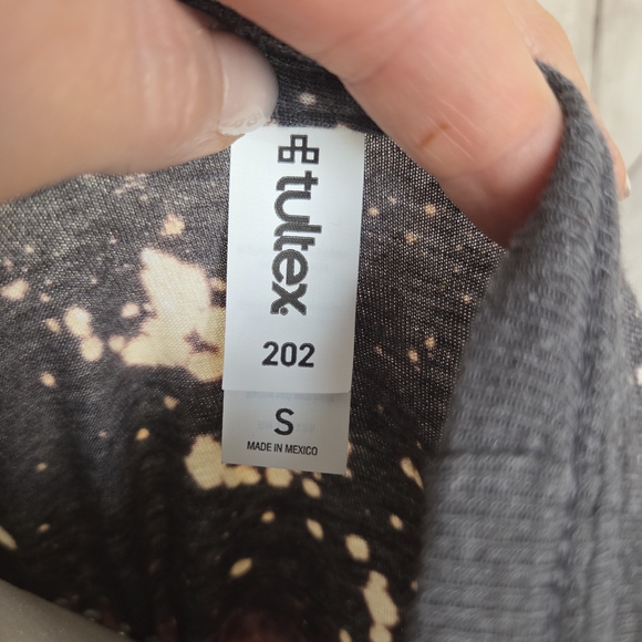 Tultex Gray and Cream Splatter T-Shirt - Picture 3 of 4